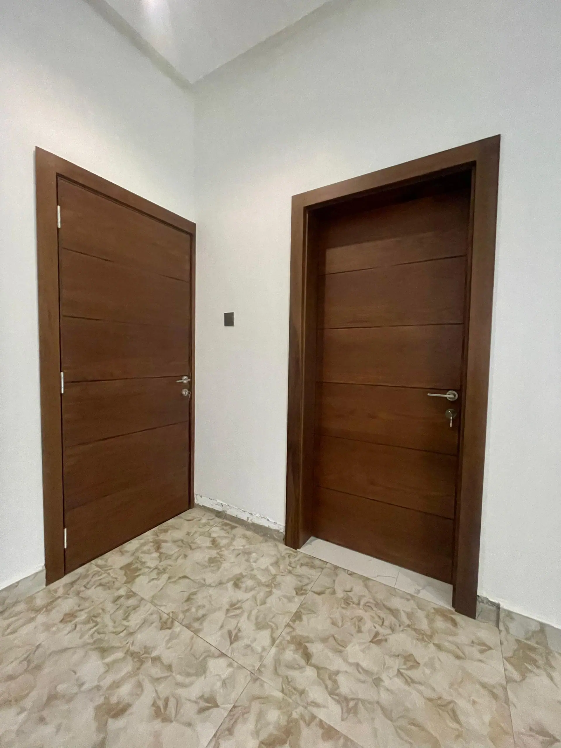 Flush door made by Nova Doors in Accra, Ghana (photo 43 of 49)