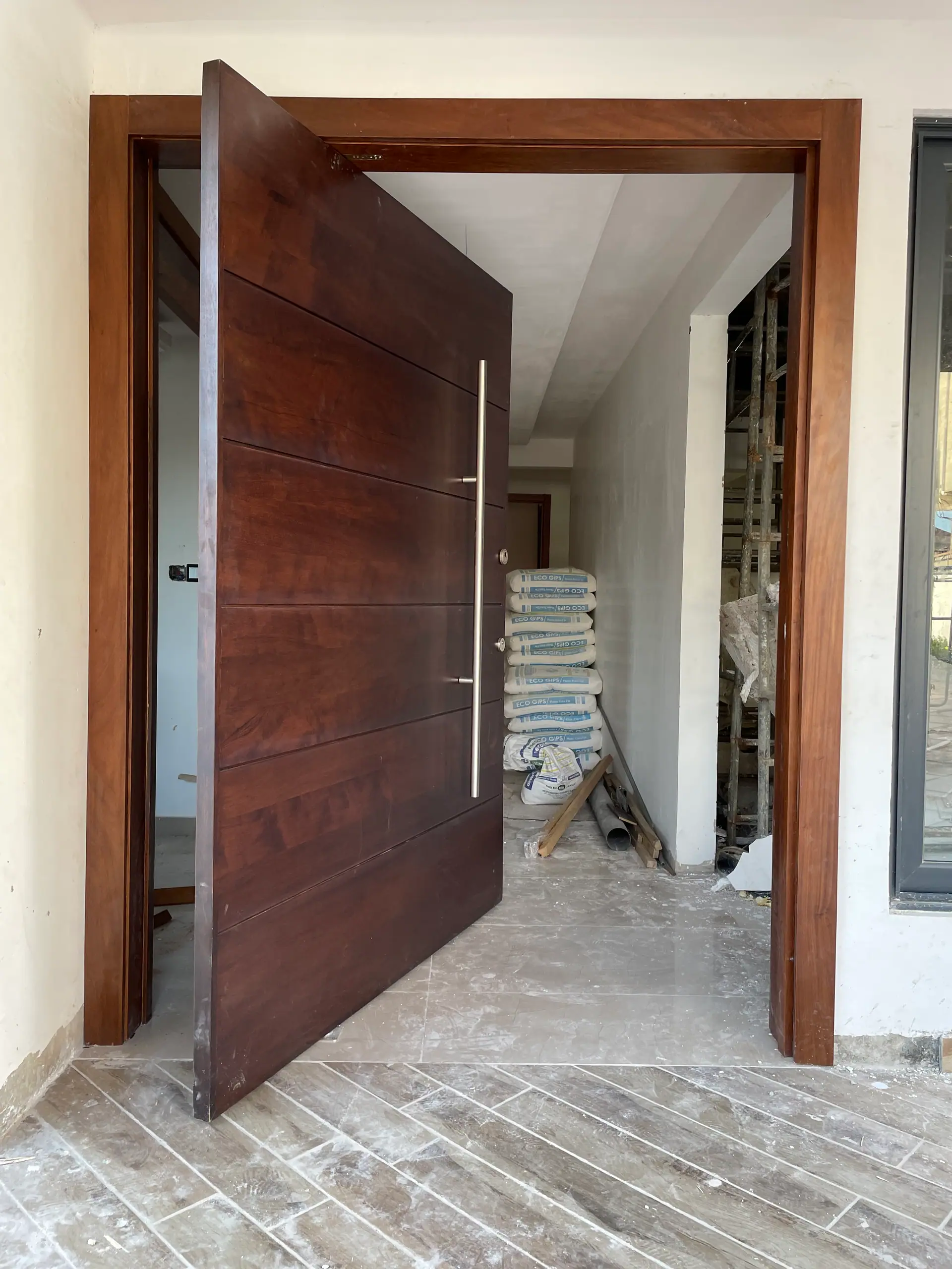 Pivot door made by Nova Doors in Accra, Ghana (photo 18 of 31)